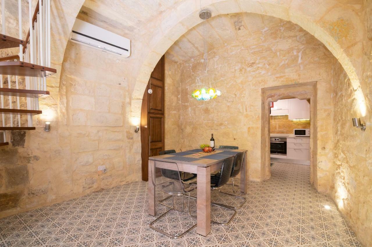 ビルグ 16 Lettings - Charming Character Houseヴィラ エクステリア 写真